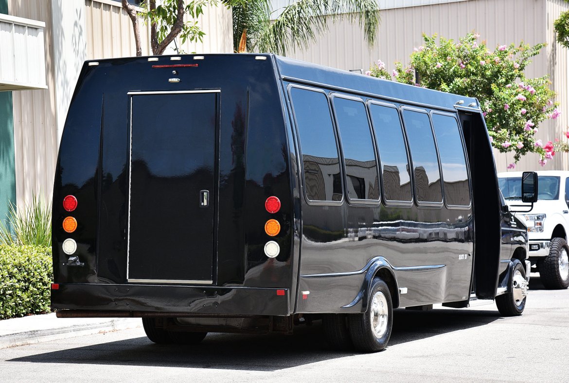 Limo Bus for Sale in Fontana, CA - Photo 8
