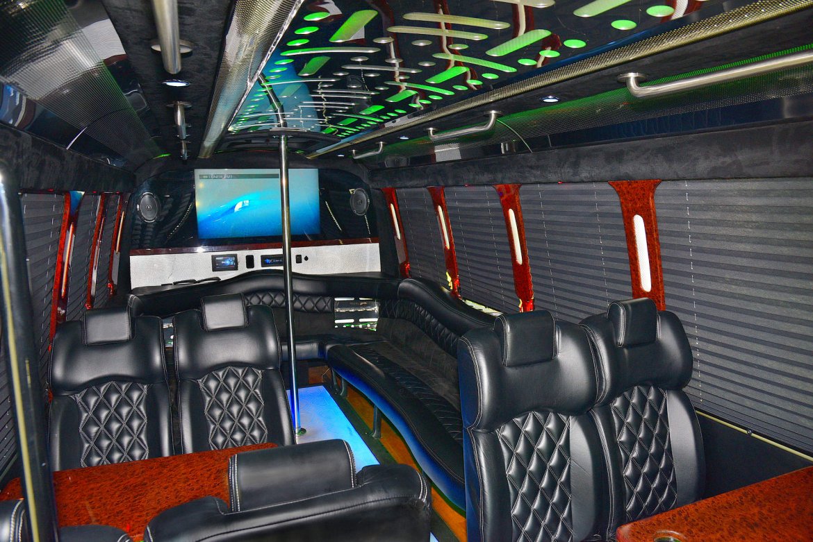 Limo Bus for Sale in Fontana, CA - Photo 14