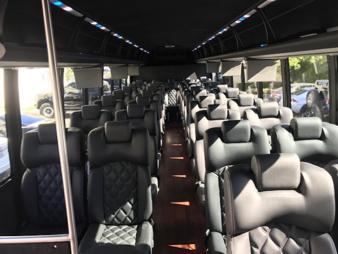 Executive Shuttle for Sale in Riverside, CA - Photo 17