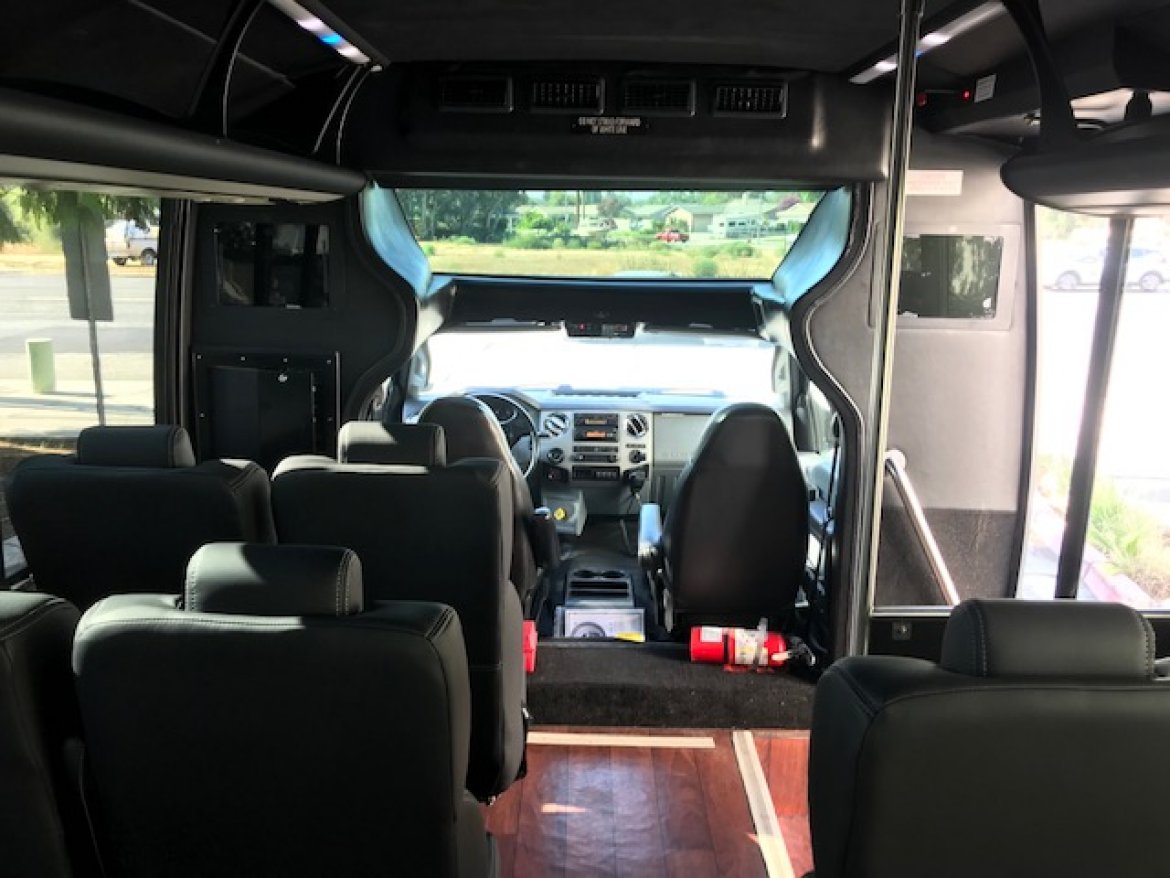 Executive Shuttle for Sale in Riverside, CA - Photo 23