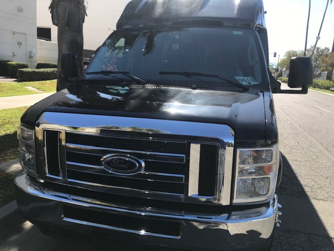 Executive Shuttle for Sale in Riverside, CA - Photo 5