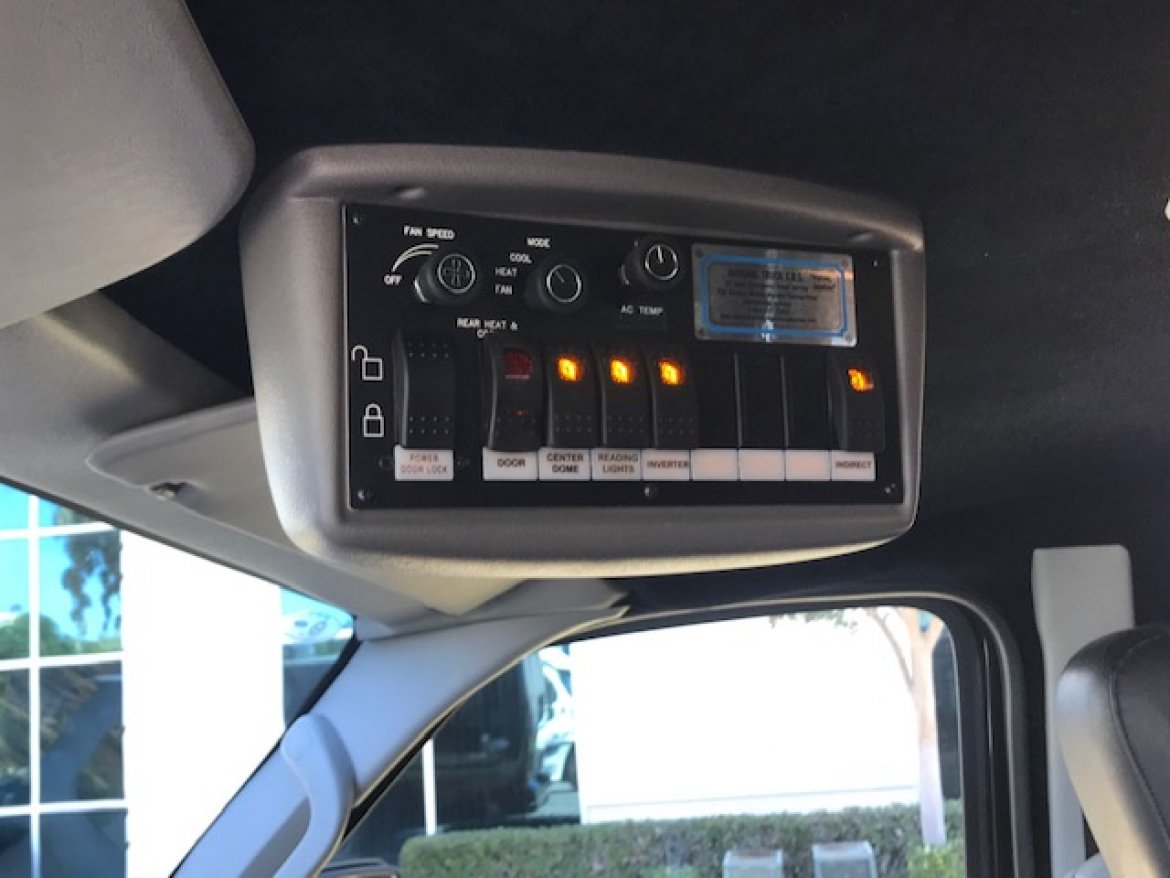 Executive Shuttle for Sale in Riverside, CA - Photo 7