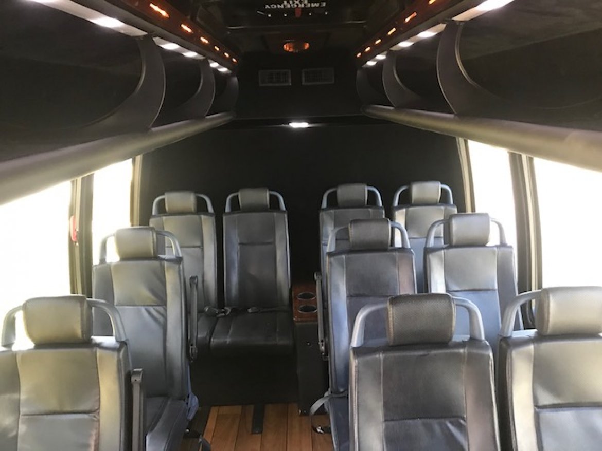 Executive Shuttle for Sale in Riverside, CA - Photo 12
