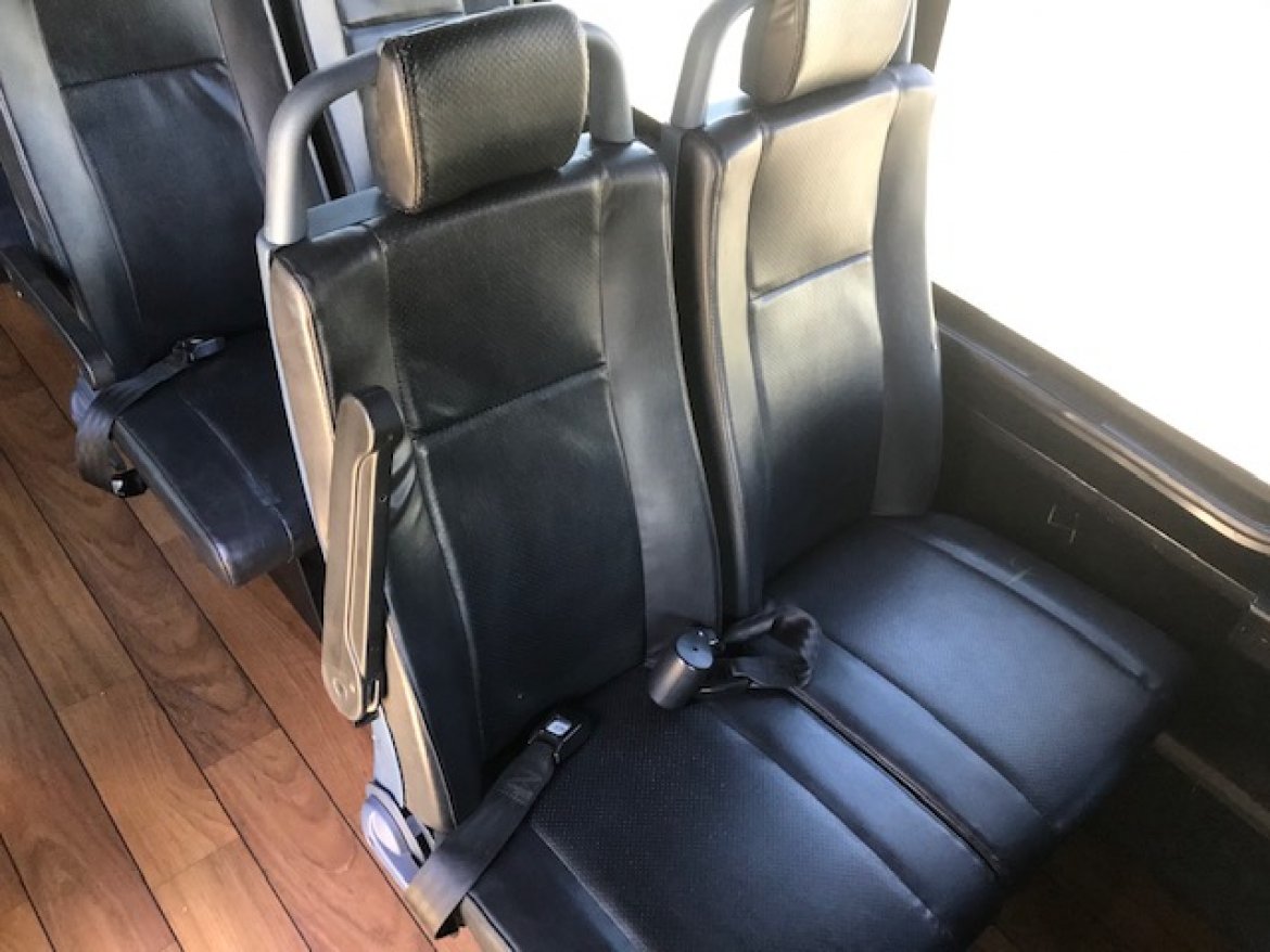 Executive Shuttle for Sale in Riverside, CA - Photo 13