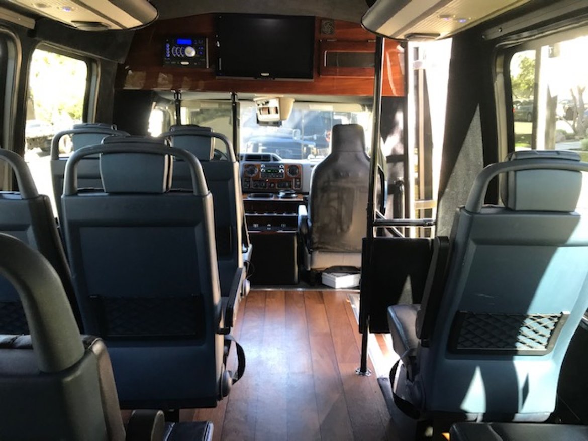 Executive Shuttle for Sale in Riverside, CA - Photo 18