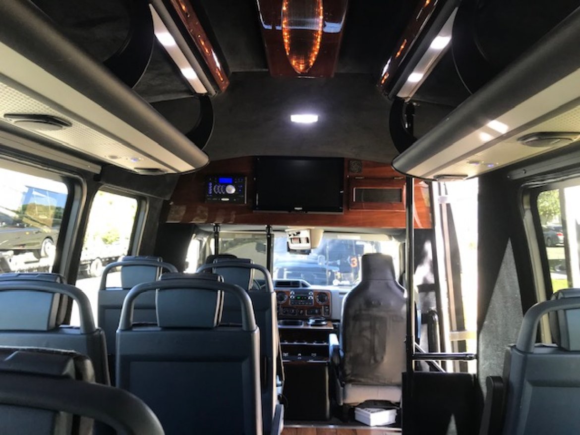 Executive Shuttle for Sale in Riverside, CA - Photo 19