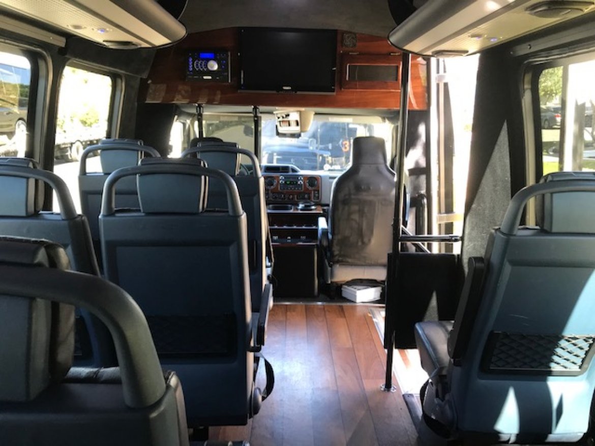 Executive Shuttle for Sale in Riverside, CA - Photo 20