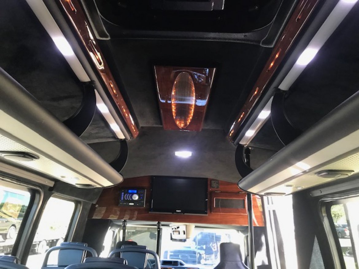 Executive Shuttle for Sale in Riverside, CA - Photo 23