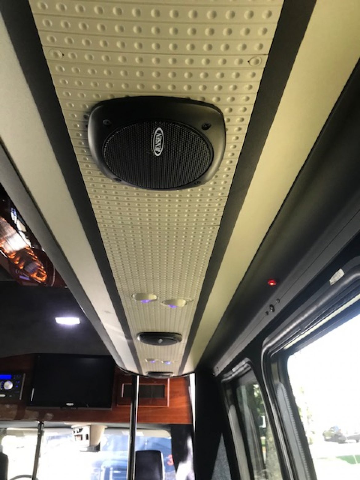 Executive Shuttle for Sale in Riverside, CA - Photo 24
