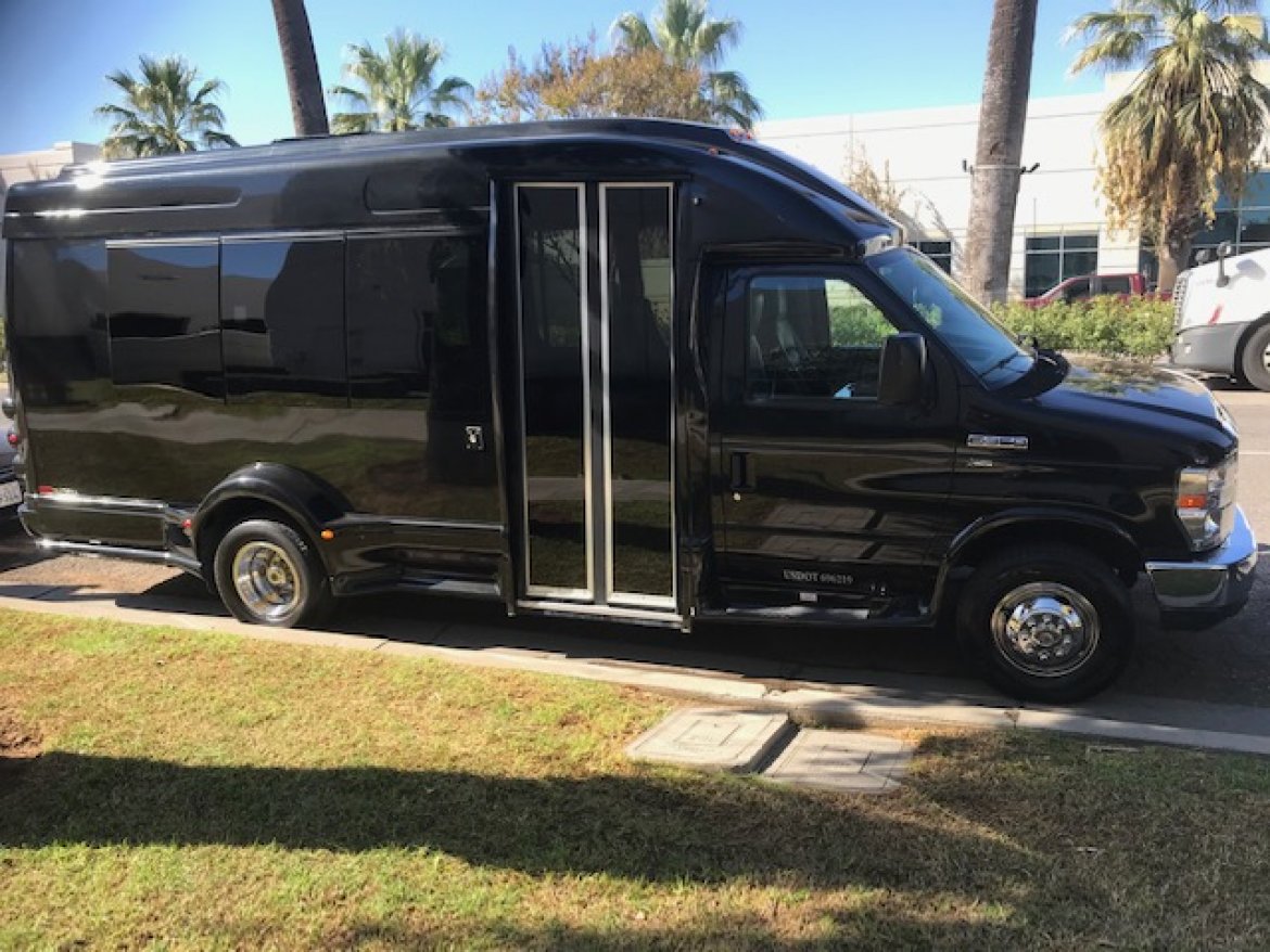 Executive Shuttle for Sale in Riverside, CA - Photo 26