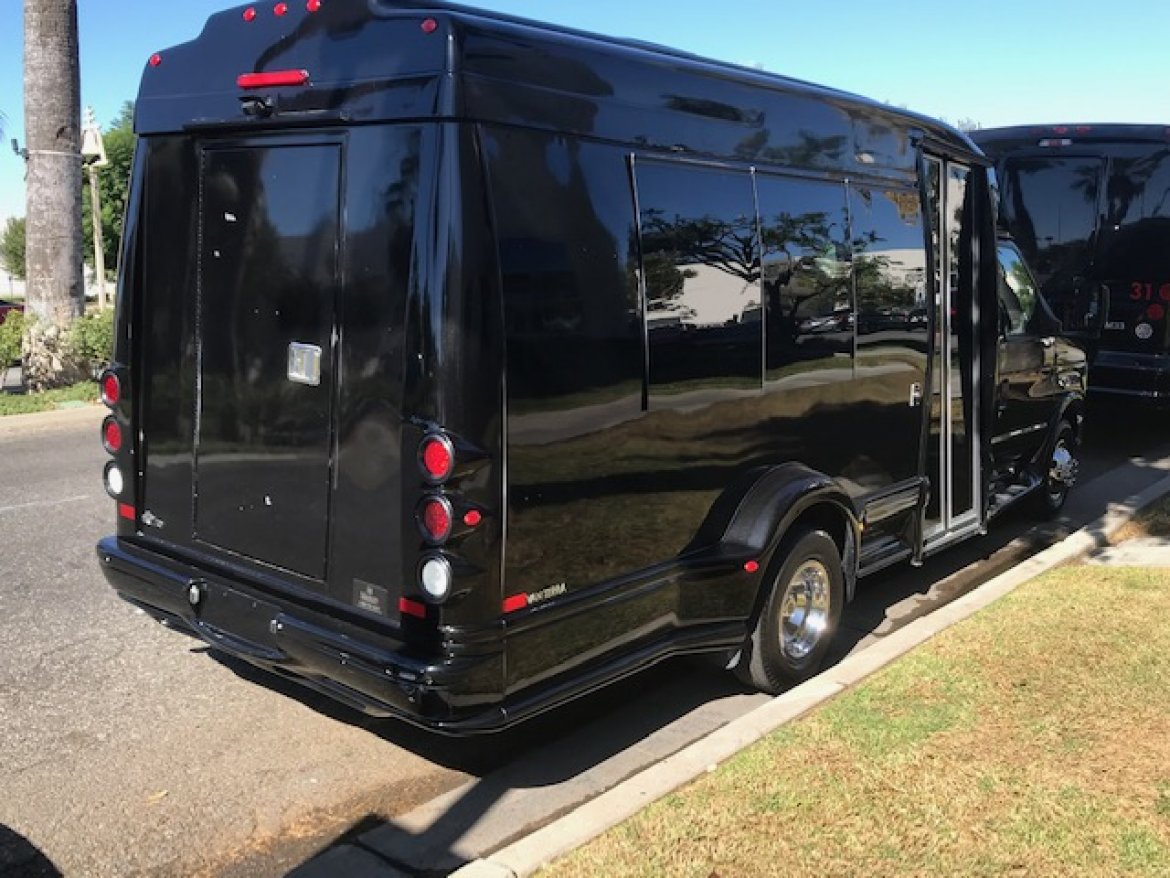 Executive Shuttle for Sale in Riverside, CA - Photo 27