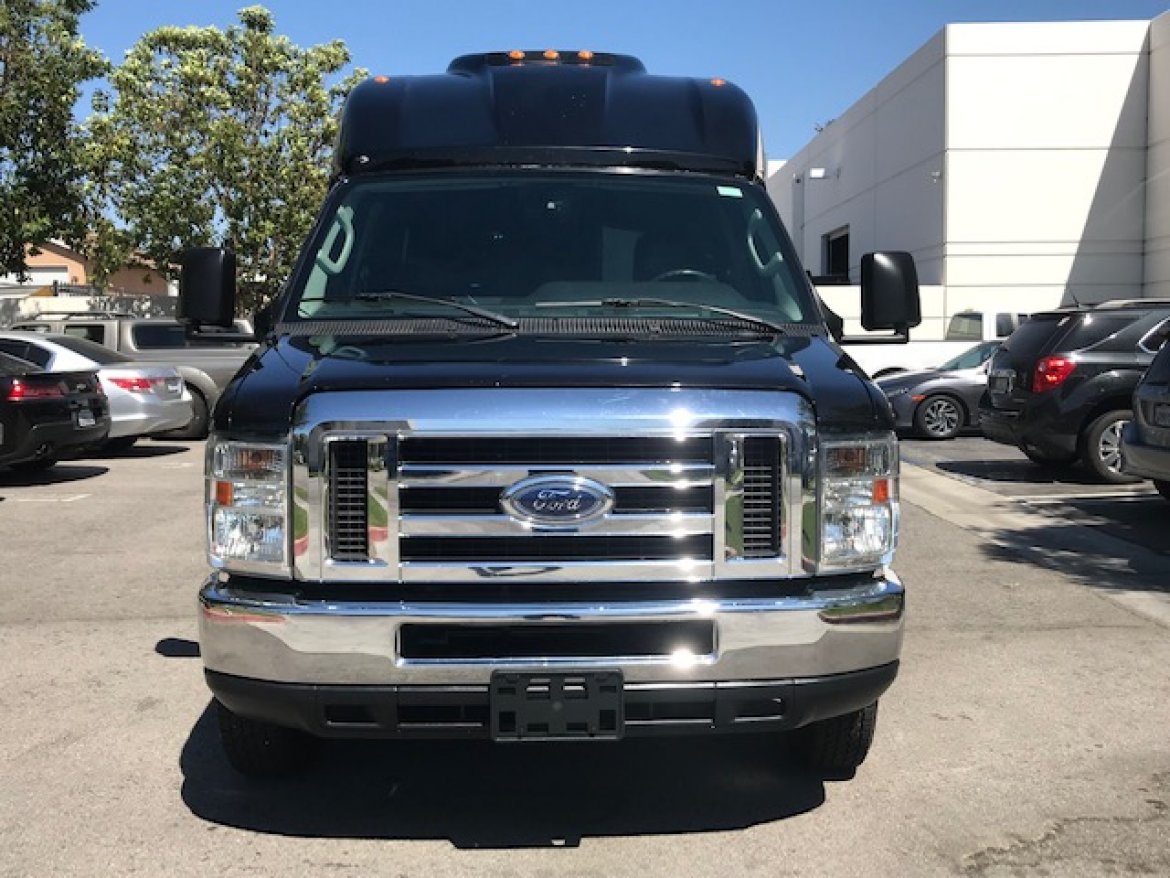 Executive Shuttle for Sale in Riverside, CA - Photo 3