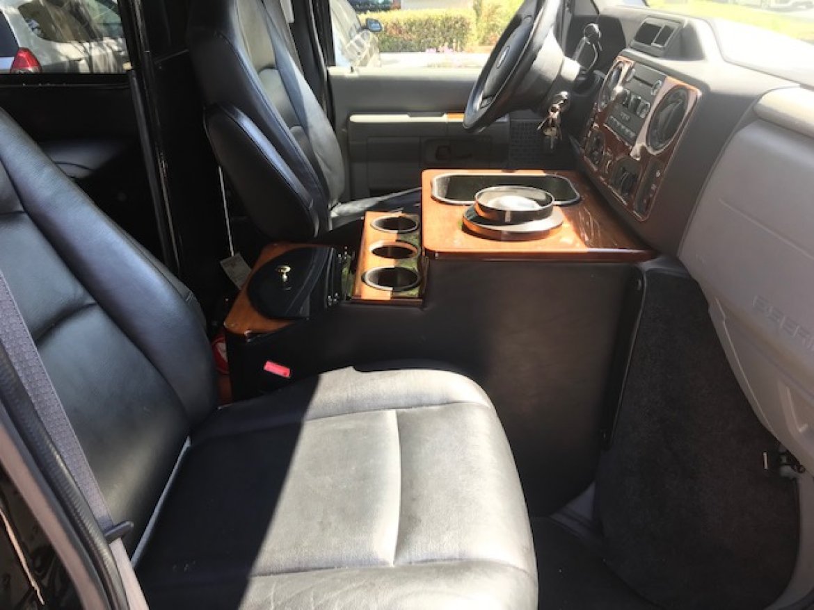 Executive Shuttle for Sale in Riverside, CA - Photo 14