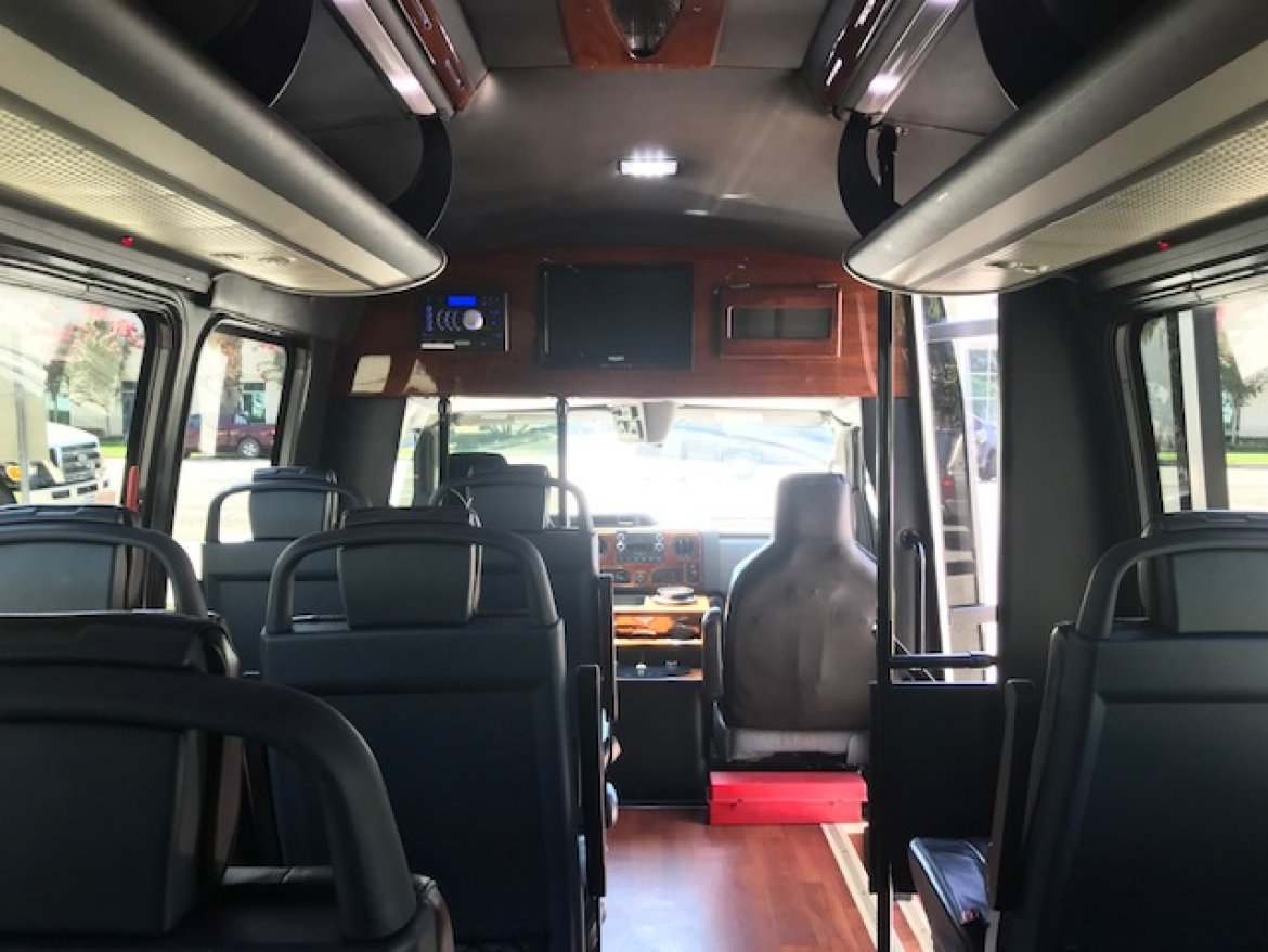 Executive Shuttle for Sale in Riverside, CA - Photo 24