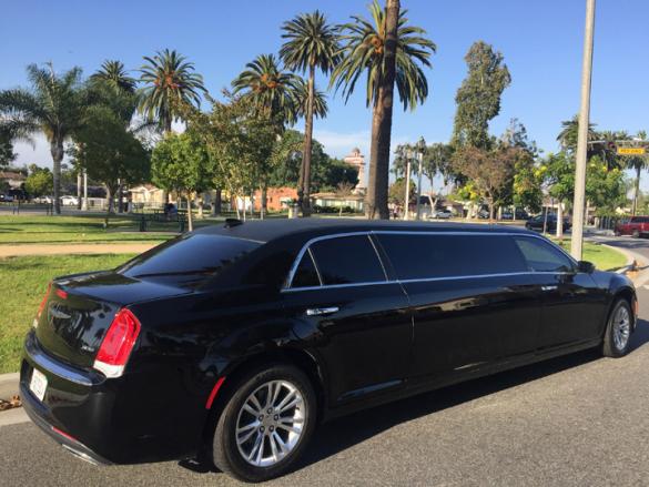 2015 Chrysler 300 Limousine for Sale in Los Angeles, CA - Photo 3