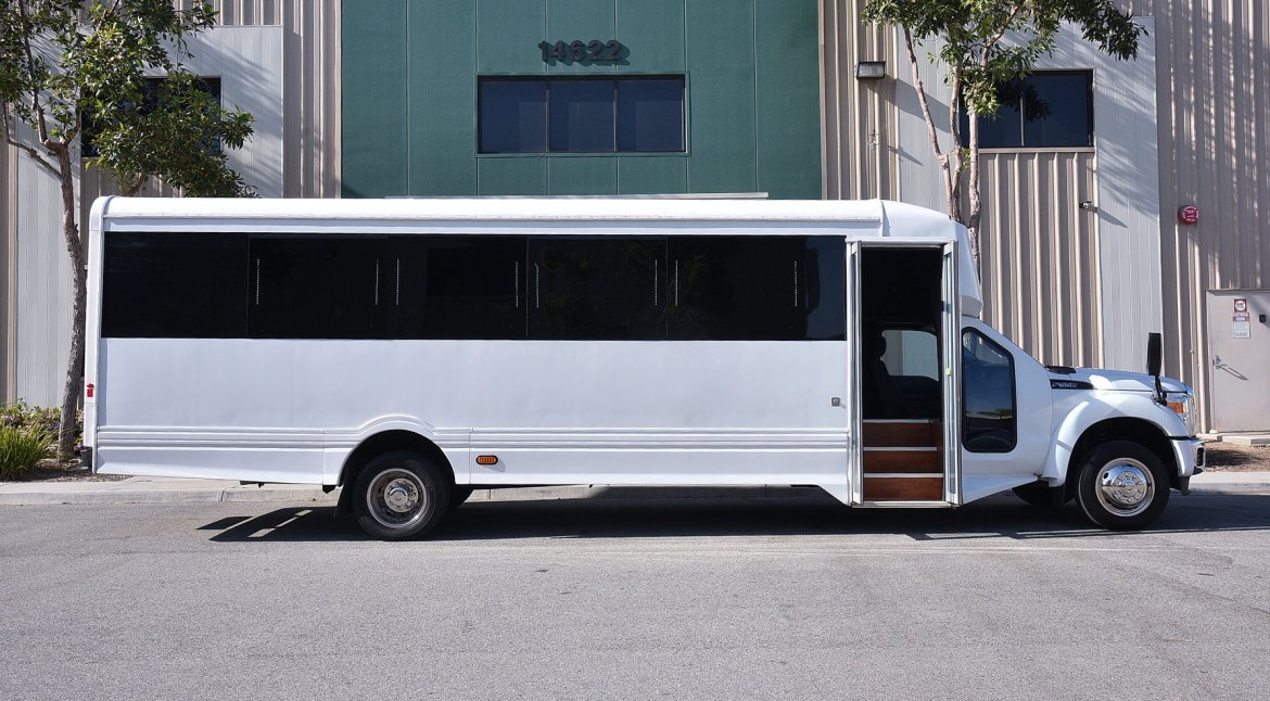 Limo Bus for Sale in Fontana, CA - Photo 6
