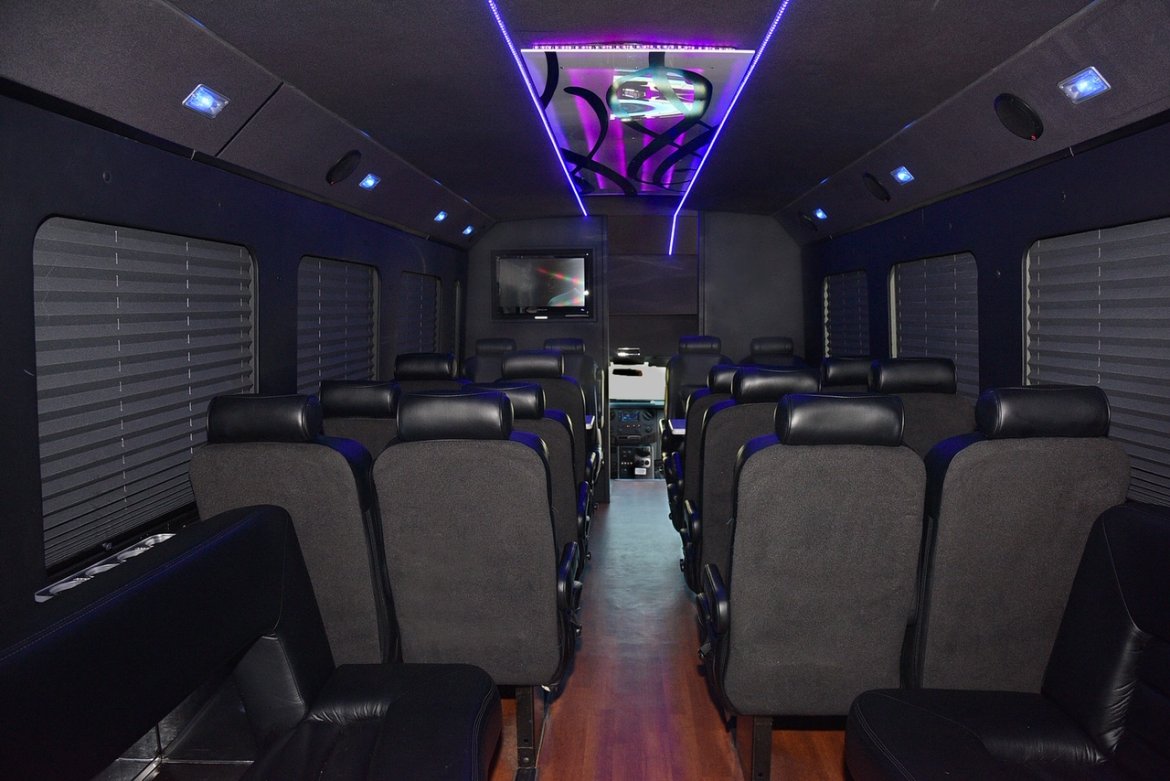 Limo Bus for Sale in Fontana, CA - Photo 11
