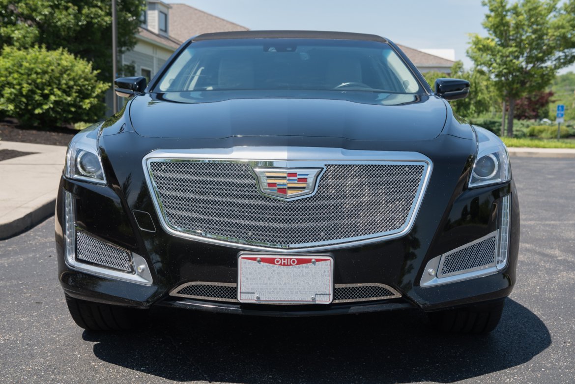 Limousine for Sale in Cincinnati, OH - Photo 2