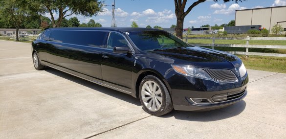 2014 Lincoln MKS Limousine for Sale in Houston, TX - Main Photo