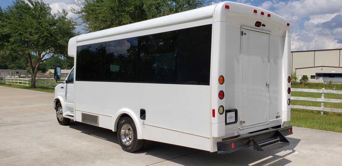 Limo Bus for Sale in Houston, TX - Photo 6