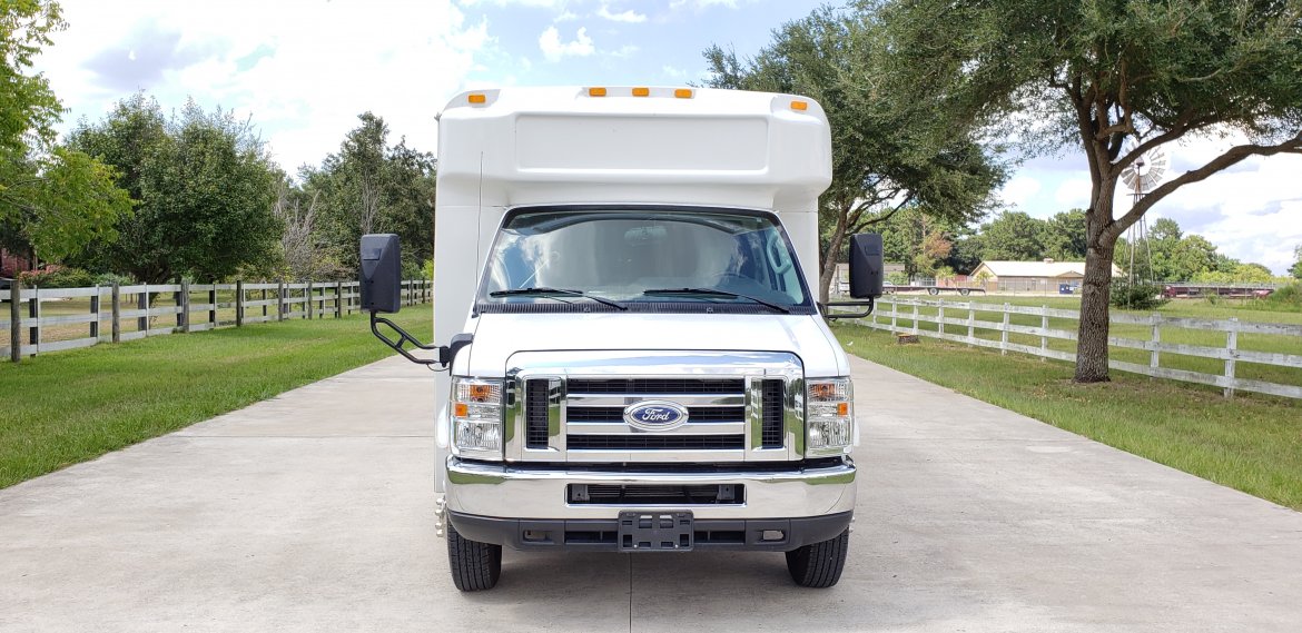 Limo Bus for Sale in Houston, TX - Photo 2