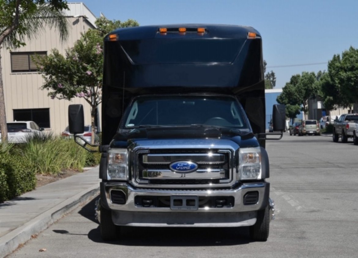 Limo Bus for Sale in Fontana, CA - Photo 4