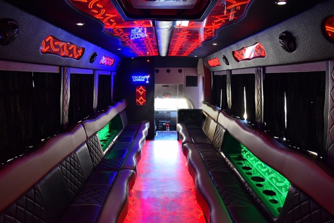 Limo Bus for Sale in Fontana, CA - Photo 12
