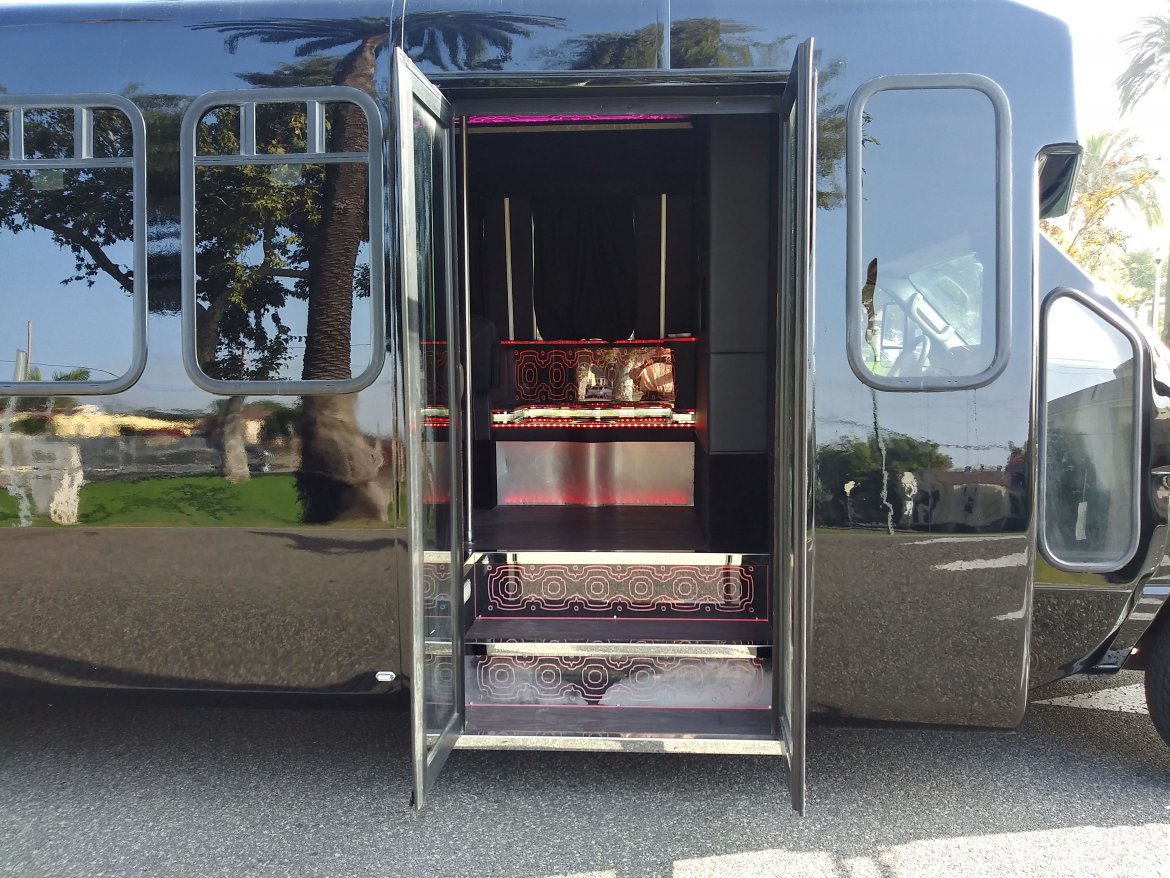 Limo Bus for Sale in Los Angeles, CA - Photo 13