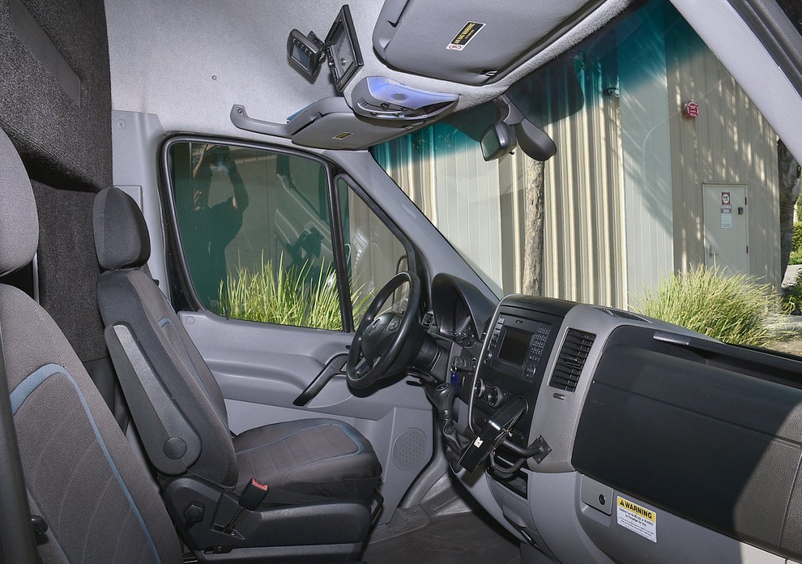 Sprinter for Sale in Fontana, CA - Photo 9