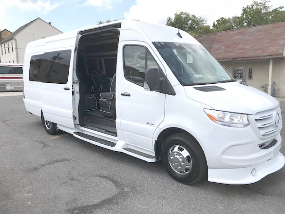 2019 Mercedes-Benz 3500 Sprinter for Sale in oaklyn, NJ - Photo 2