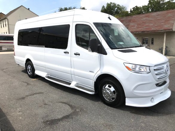 2019 Mercedes-Benz 3500 Sprinter for Sale in oaklyn, NJ - Photo 3