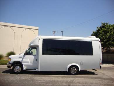 2019 Ford E450 Paratransit Shuttle Bus for Sale in CARSON, California, US - Photo 3