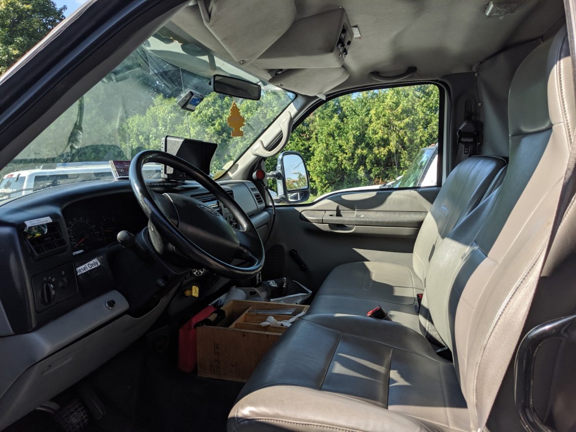 SUV Stretch for Sale in Brampton, ON - Photo 7