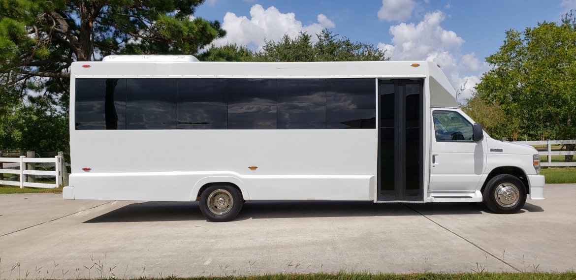 Limo Bus for Sale in Houston, TX - Photo 4