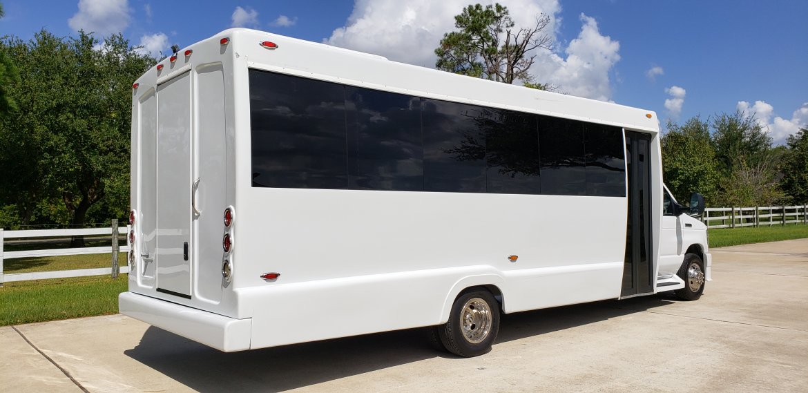Limo Bus for Sale in Houston, TX - Photo 7