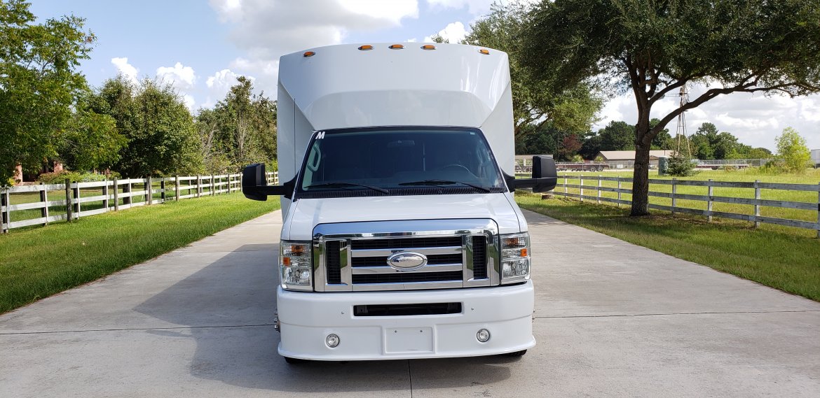 Limo Bus for Sale in Houston, TX - Photo 2