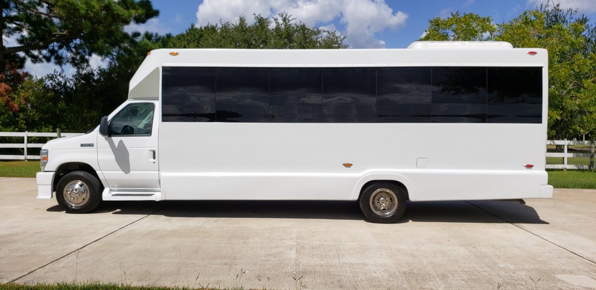 Limo Bus for Sale in Houston, TX - Photo 5