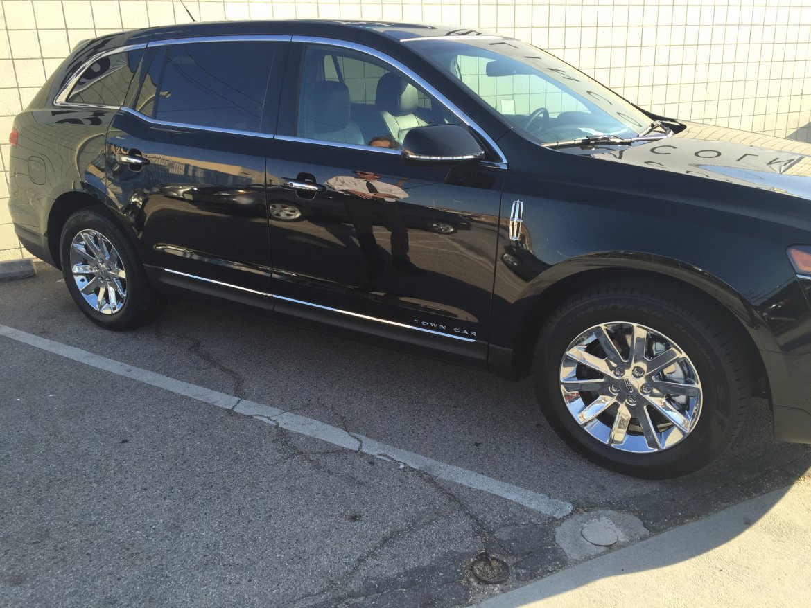 Sedan for sale: 2015 Lincoln MKT