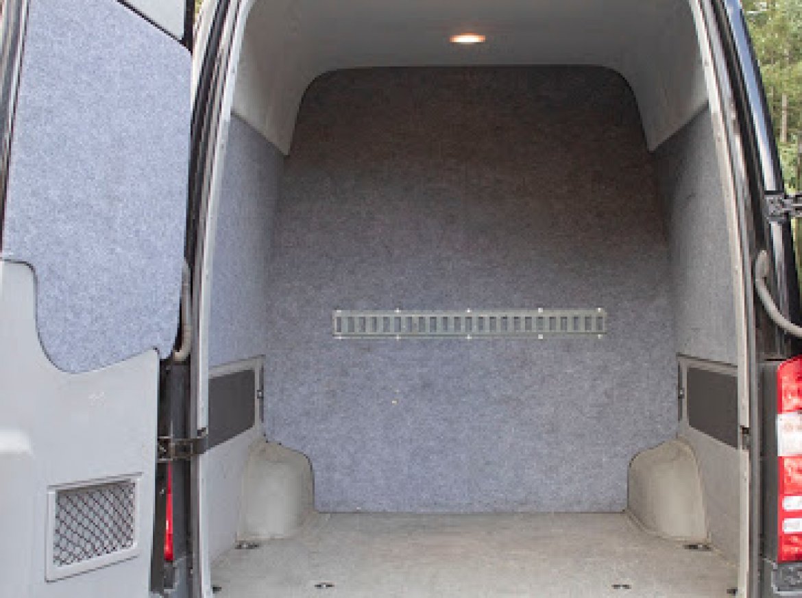 2017Mercedes-Benz Ext-WB Built by top coach builder low mileage wholesale $37999 - Photo 3
