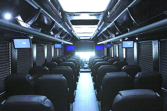 2019 Ford F-650 Shuttle Bus for Sale in oaklyn, NJ - Photo 3