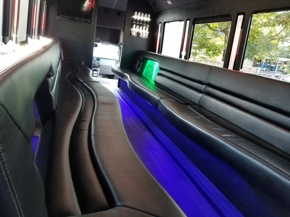 Limo Bus for Sale in NORTH EAST, PA - Photo 17