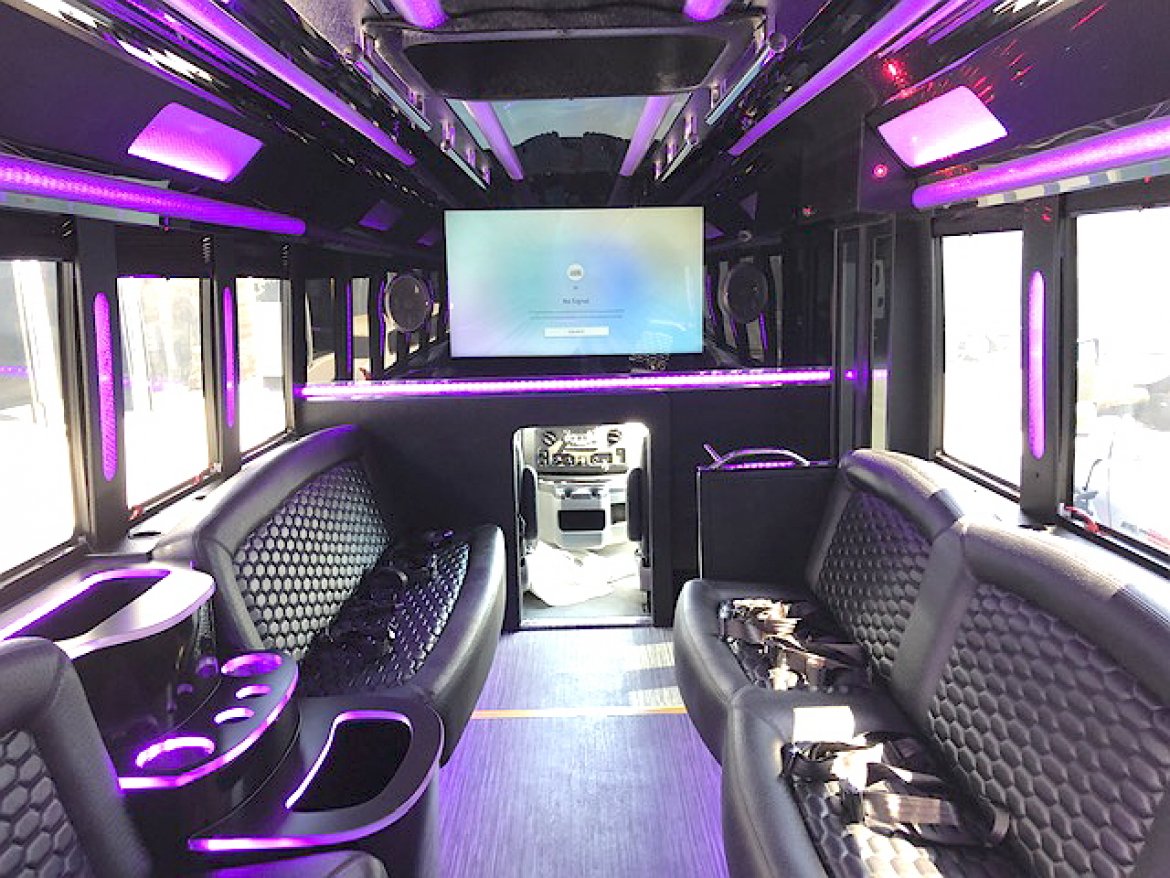 Limo Bus for Sale in oaklyn, NJ - Photo 10