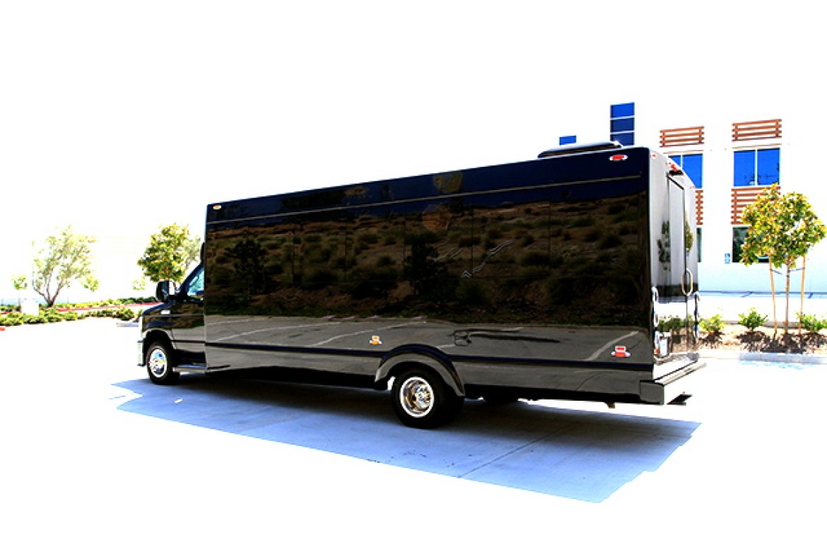 Limo Bus for Sale in oaklyn, NJ - Photo 13