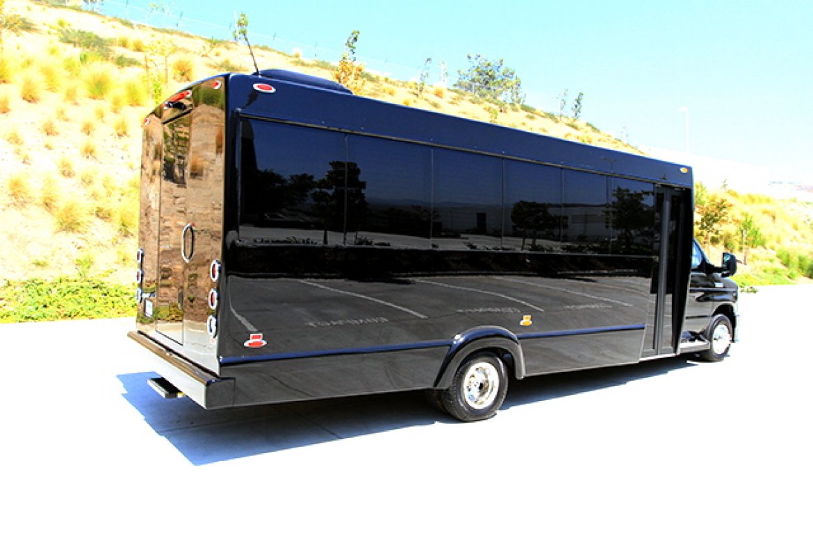 Limo Bus for Sale in oaklyn, NJ - Photo 14