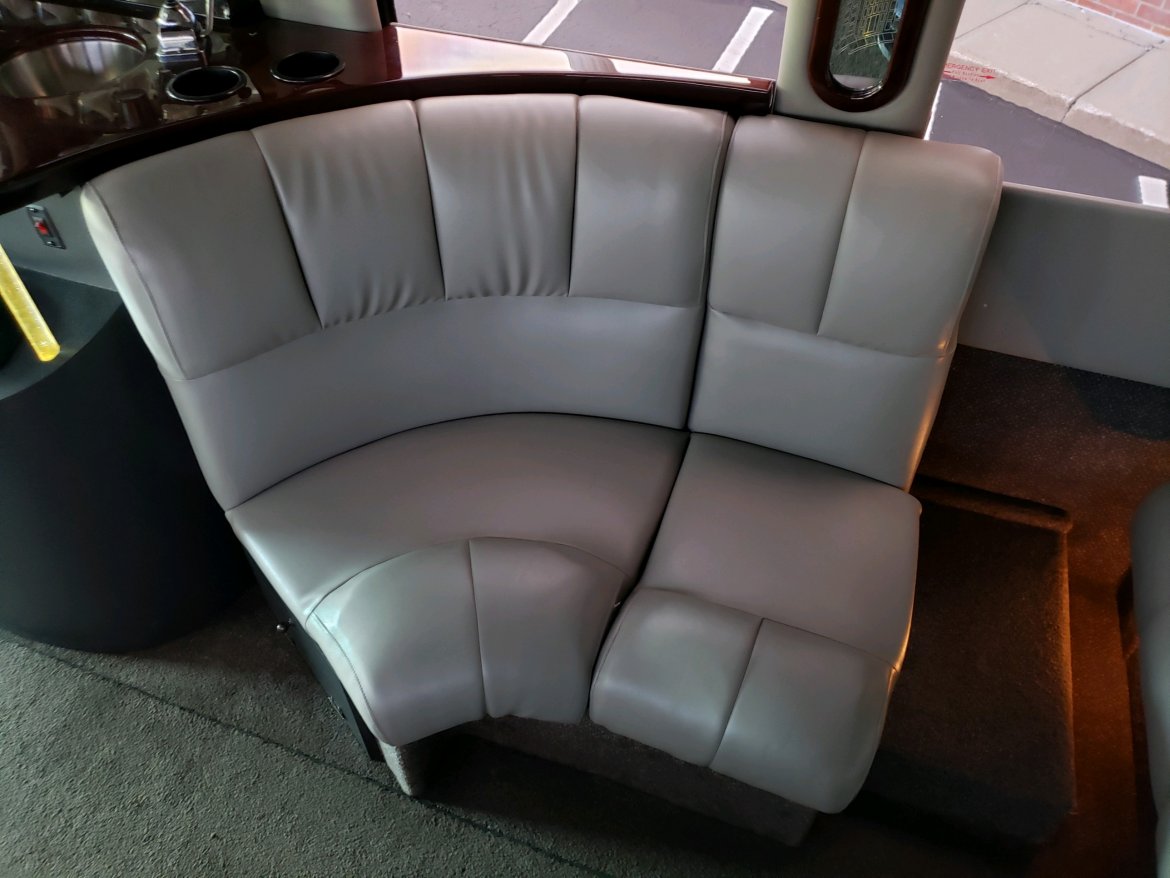 Limo Bus for Sale in North East, PA - Photo 9
