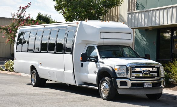 2012 Ford F-550 Shuttle Bus for Sale in Fontana, CA - Main Photo