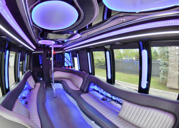 2014 Ford E-450 Limo Bus for Sale in North East, PA - Main Photo