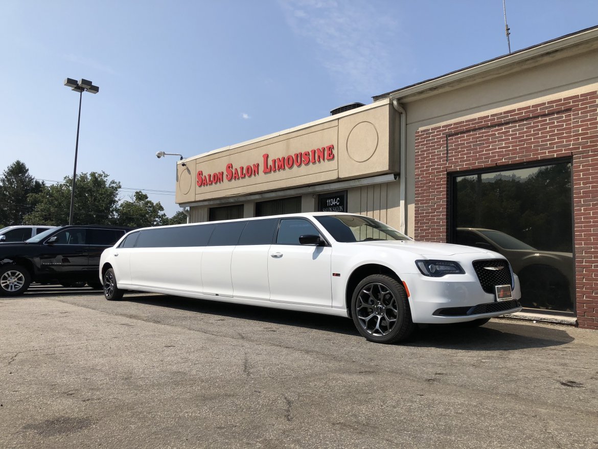 Limousine for sale: 2018 Chrysler 300 33&quot; by Moonlight