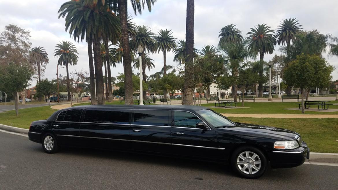 Photo of Limousine for sale: 2010 Lincoln Town Car 120&quot; by Tiffany