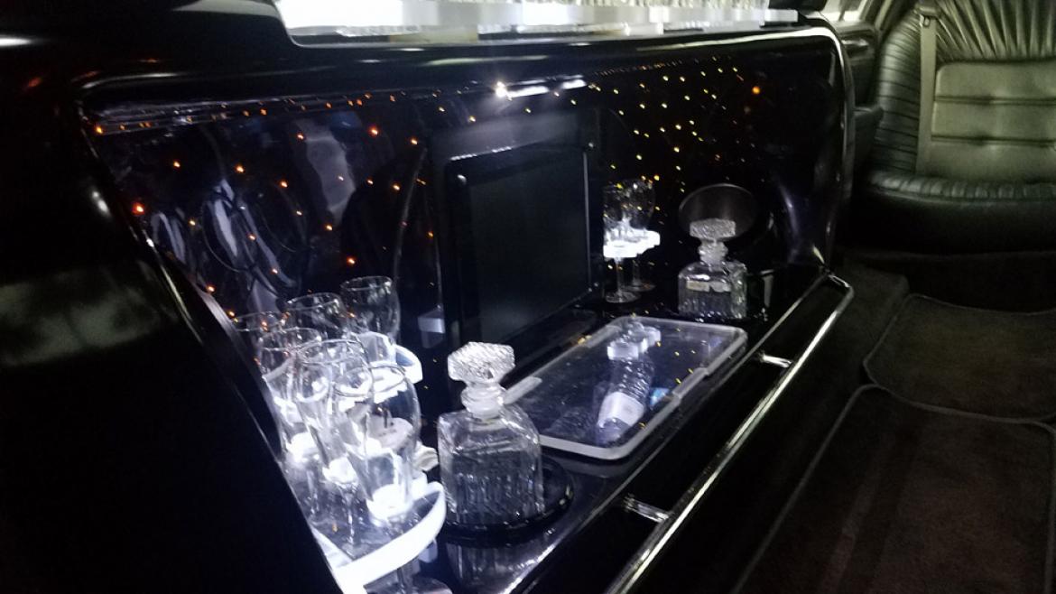 Photo of Limousine for sale: 2010 Lincoln Town Car 120&quot; by Tiffany